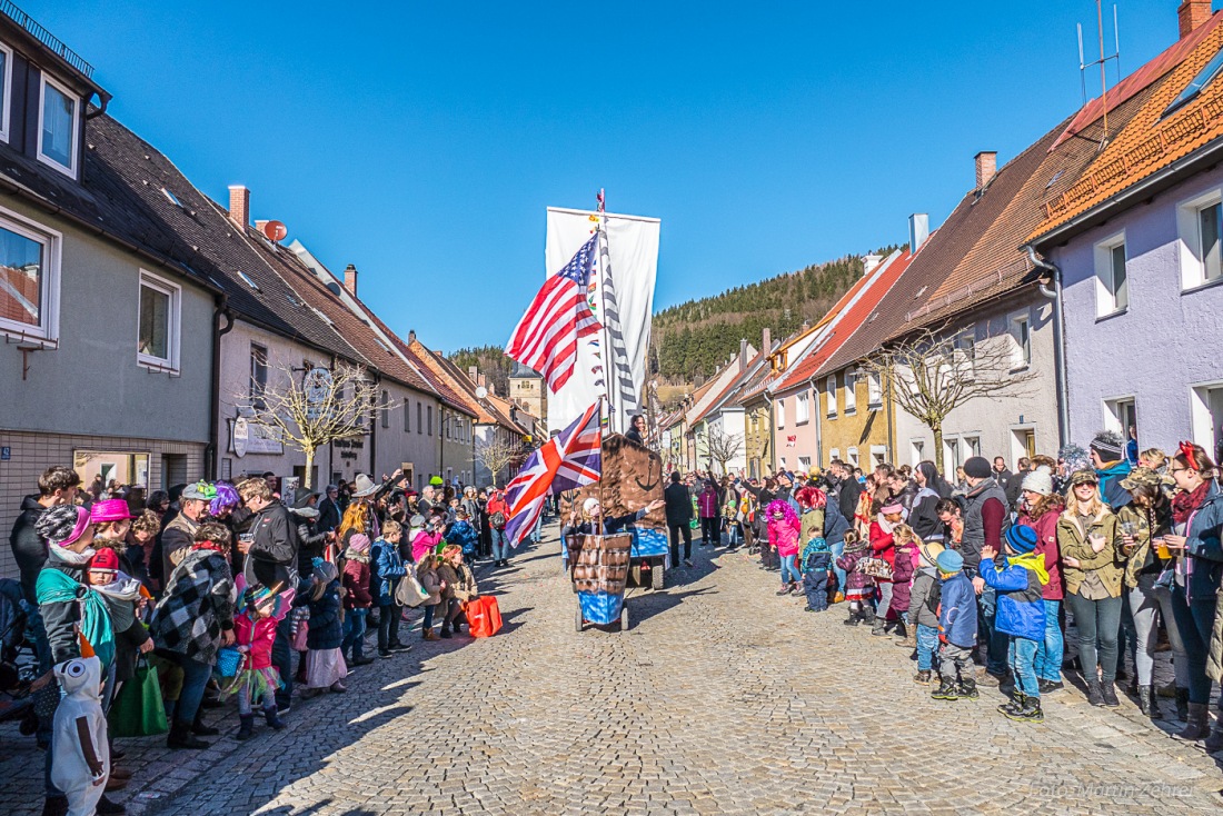 Foto: Martin Zehrer - Fasching in Waldeck 2017... viele Narren, lustiges Volk und Hammer-Wetter :-) 