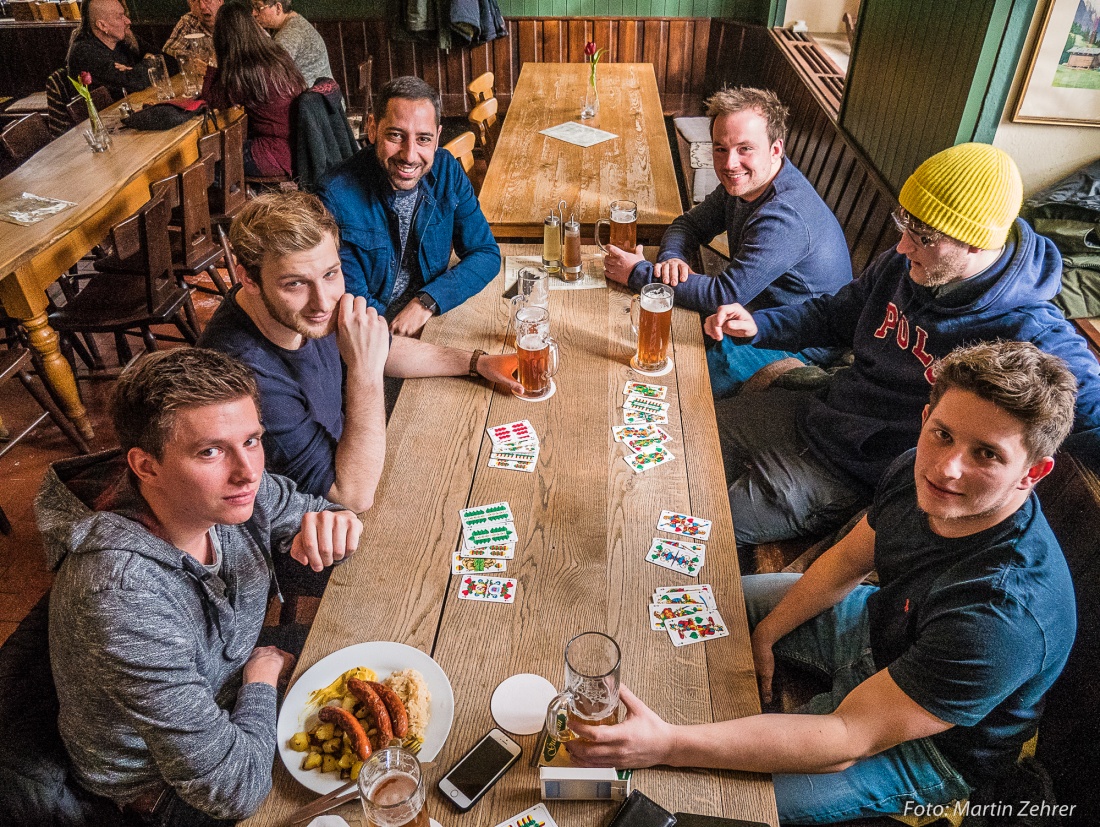 Foto: Martin Zehrer - Schafkopf-Karten lernen beim Zoigl in Marktredwitz... Kultur trifft auf Zunft! 