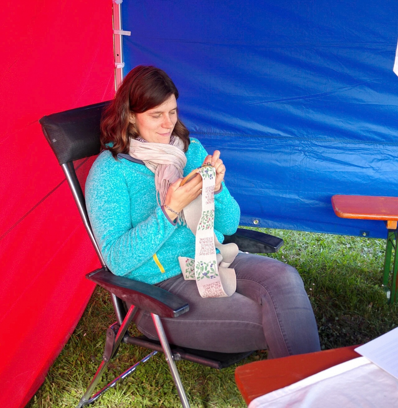 Foto: Martin Zehrer - Sticken in Kemnath auf dem Fischer-Fest... 