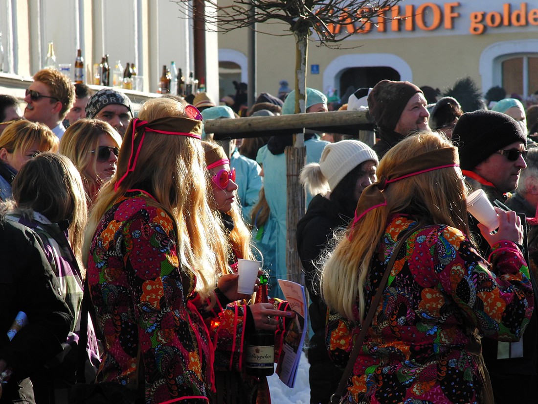 Foto: Martin Zehrer - Besucher beim Waldecker Faschingsumzug 2013 