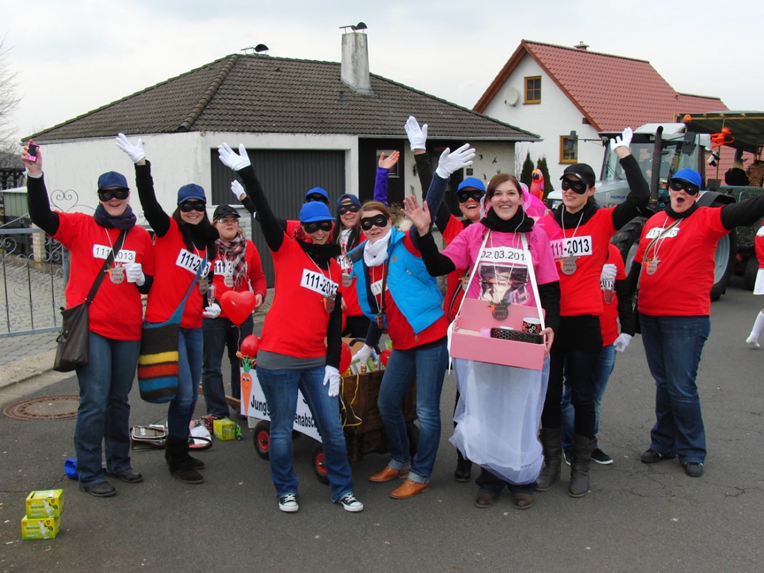 Foto: Martin Zehrer - Panzerknacker?Faschingszug in Waldeck  