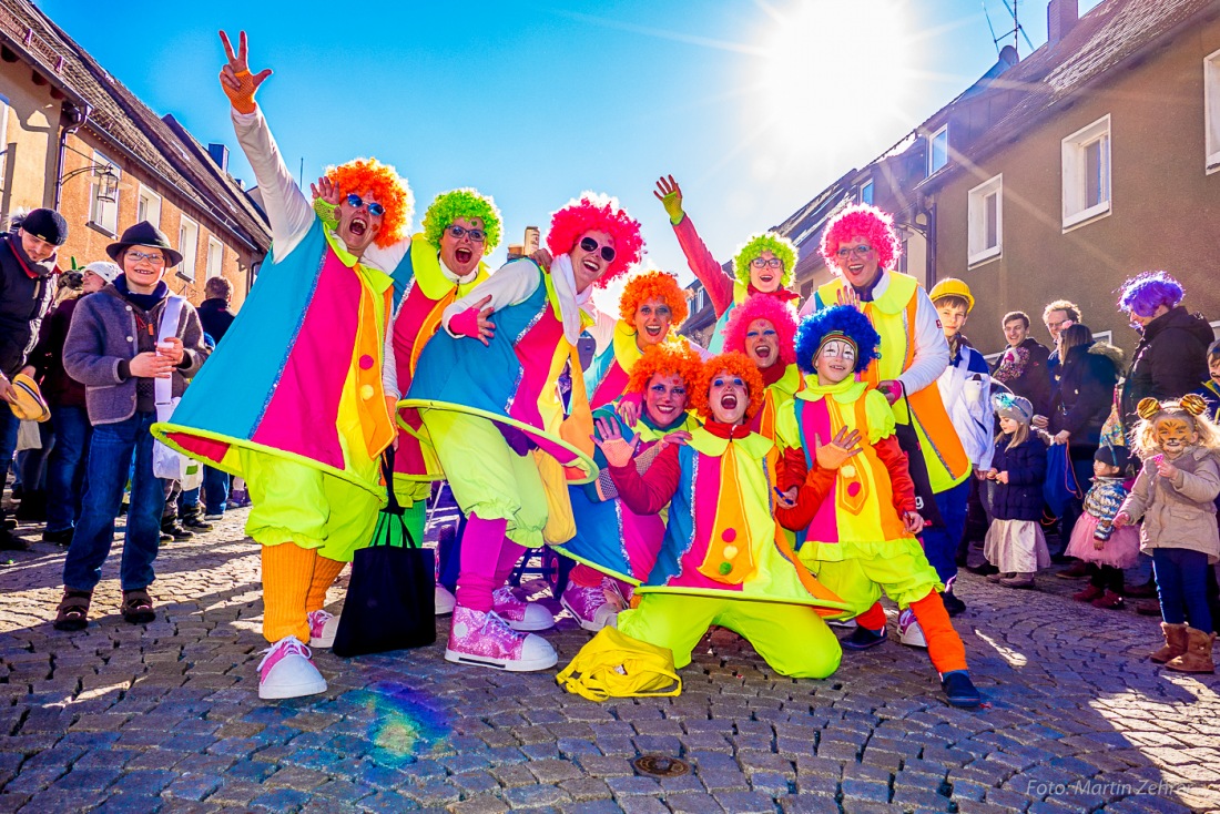 Foto: Martin Zehrer - Fasching in Waldeck 2017... viele Narren, lustiges Volk und Hammer-Wetter :-) 