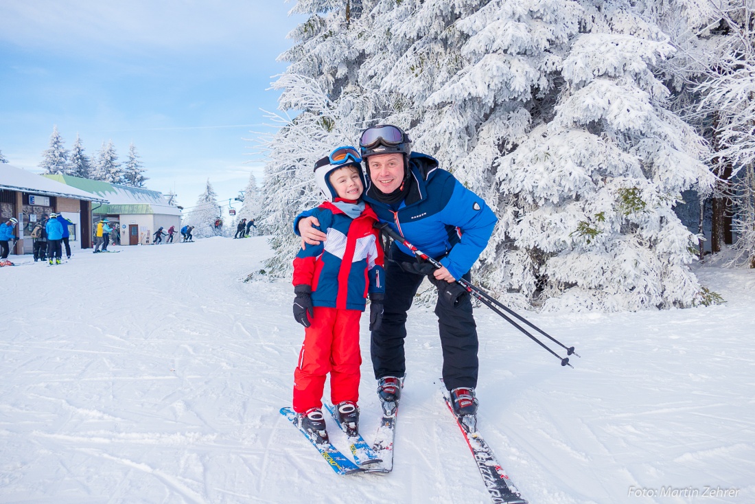 Foto: Martin Zehrer - Freude auf dem Ochsenkopf-Gipfel... Von der Ski-Schule rauf zum Ochsenkopf... :-) 