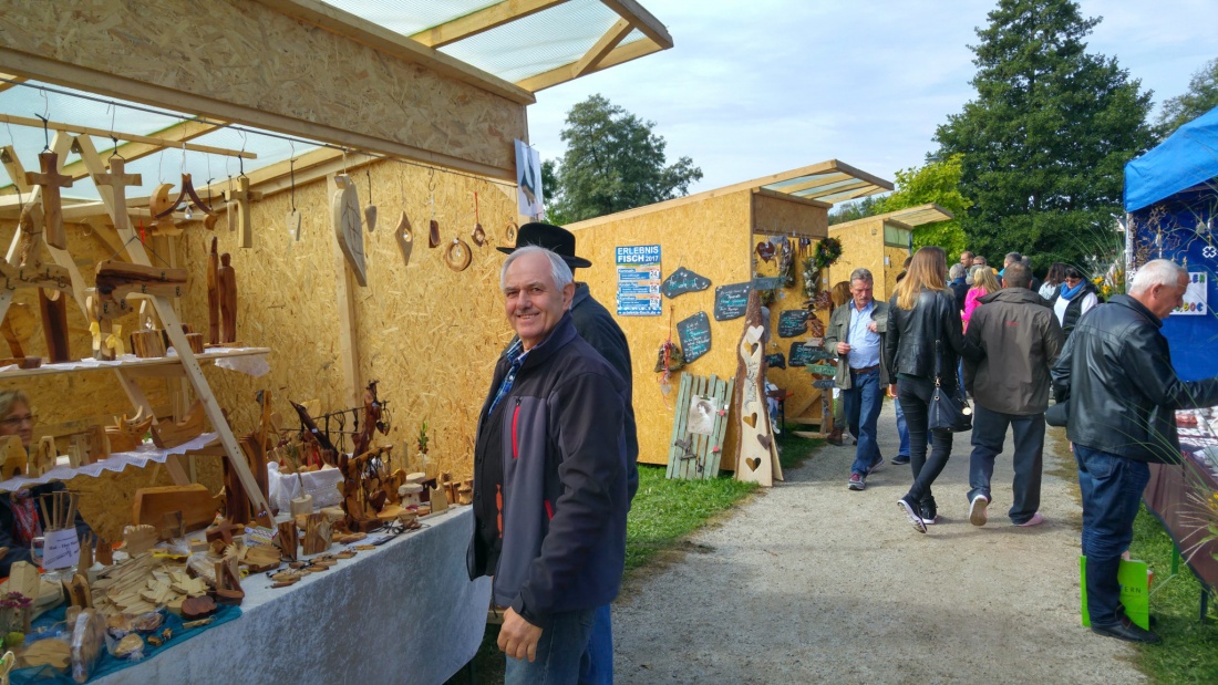 Foto: Martin Zehrer - Eröffnung Erlebniswochen Fisch in Kemnath...<br />
Sehr viele Verkaufsstände von Direktvermarktern und Künstlern waren zu sehen... 