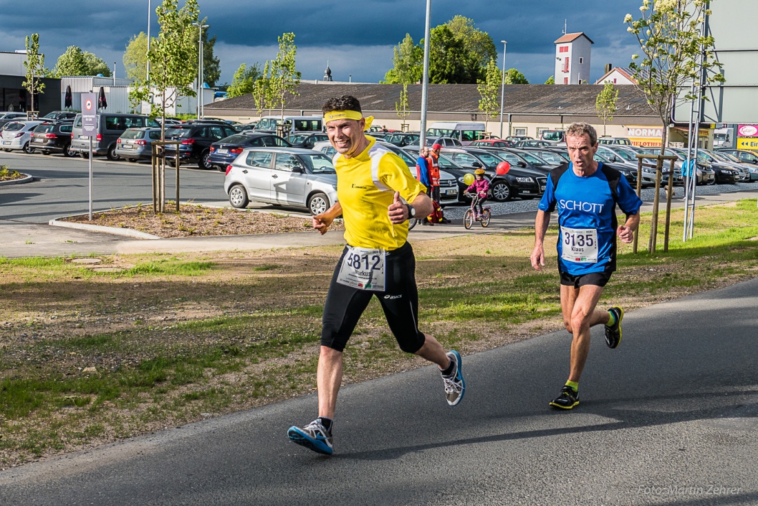 Foto: Martin Zehrer - Nofi-Lauf 2017: Start am Stadtplatz und Ziel beim Siemens... 5,9 Kilometer durch Kemnath und rund herum. Mehr als 8000 Teilnehmer fanden sich in Kemnath zusammen um die S 