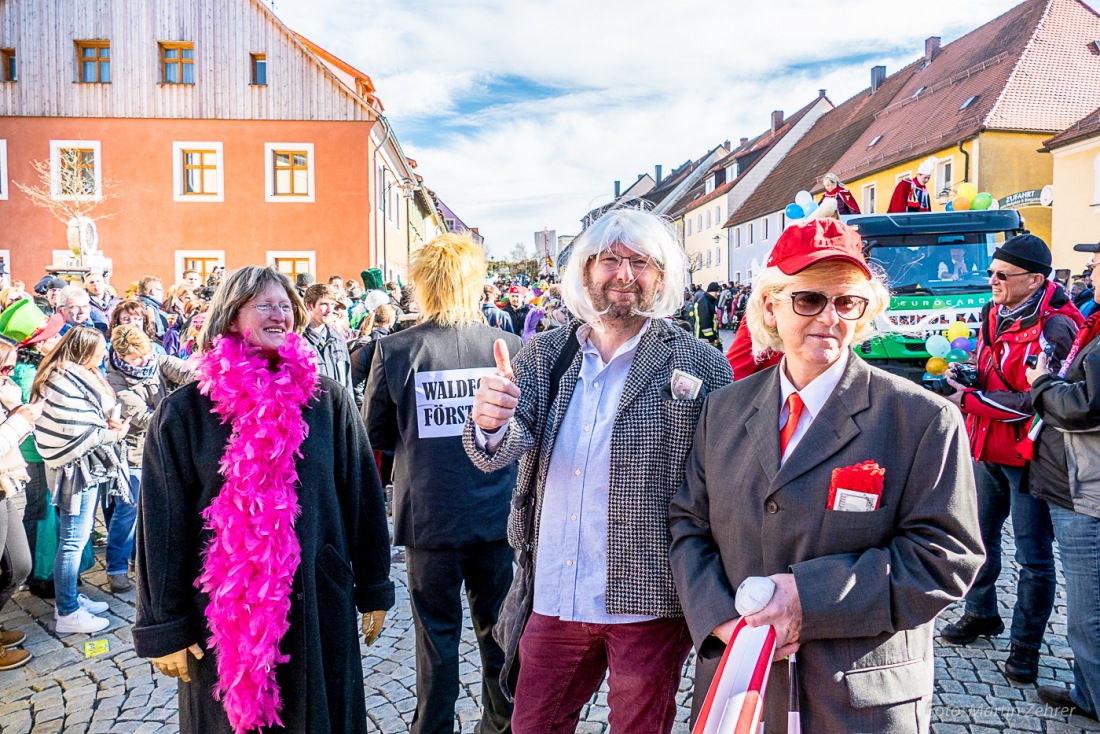 Foto: Martin Zehrer - Fasching in Waldeck 2017... viele Narren, lustiges Volk und Hammer-Wetter :-) 