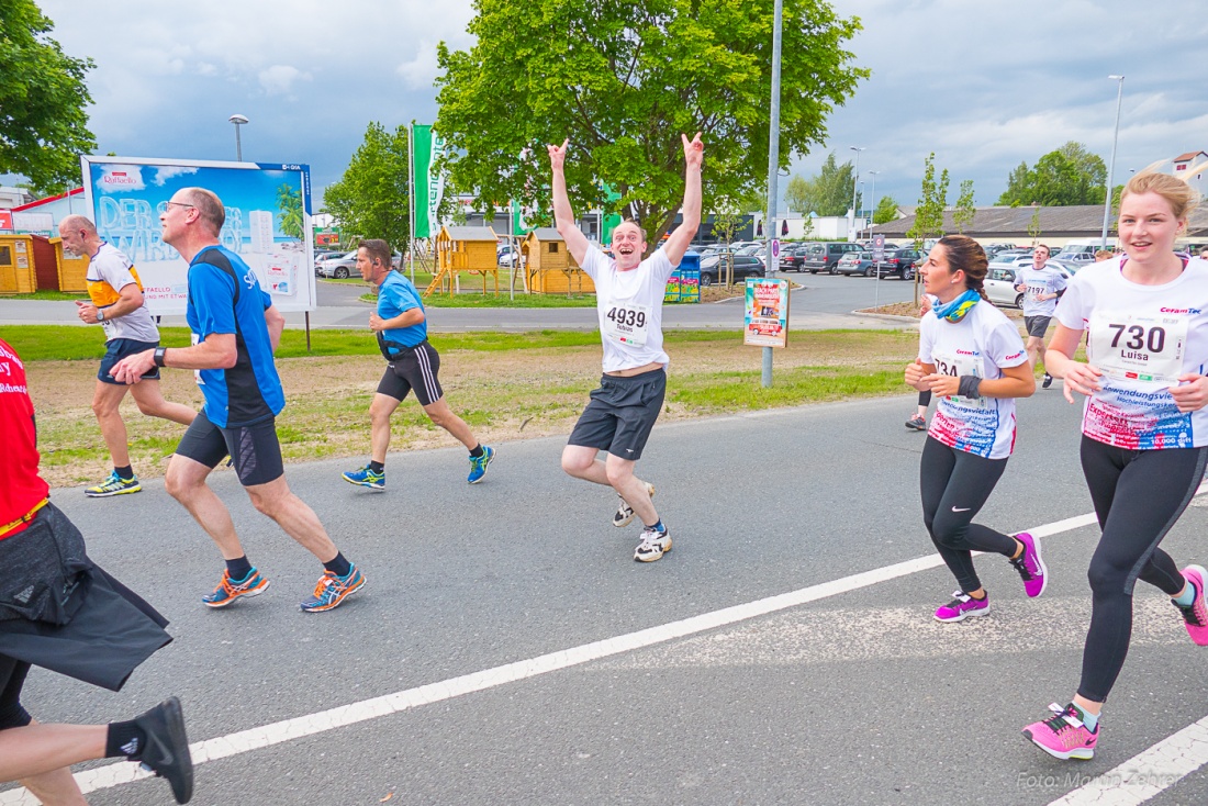 Foto: Martin Zehrer - Ohne Limit!!!<br />
<br />
Nofi-Lauf 2017: Start am Stadtplatz und Ziel beim Siemens... 5,9 Kilometer durch Kemnath und rund herum. Mehr als 8000 Teilnehmer fanden sich in Kemnath  