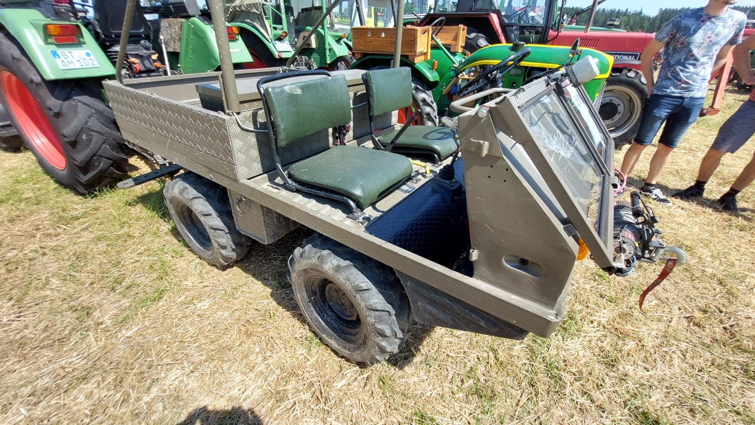 Foto: Martin Zehrer - Ein sonderbar besonderes Gefährt, gesehen auf dem Oldtimer-Treffen in Oberwappenöst.  