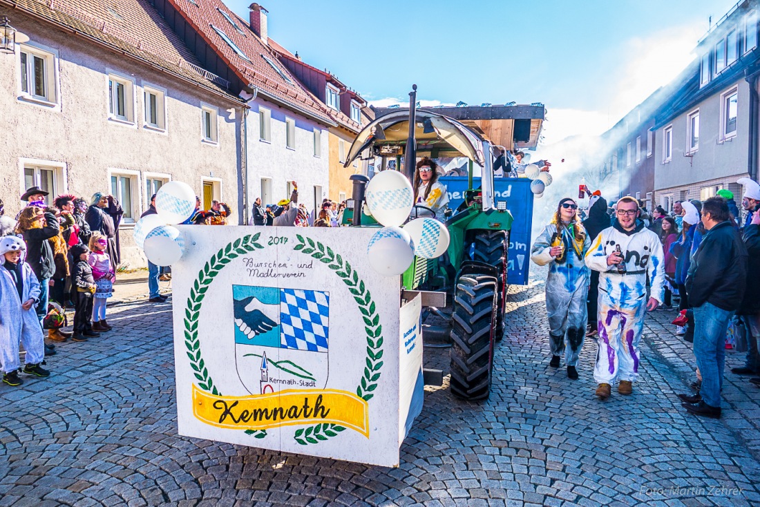 Foto: Martin Zehrer - Fasching in Waldeck 2017... viele Narren, lustiges Volk und Hammer-Wetter :-) 