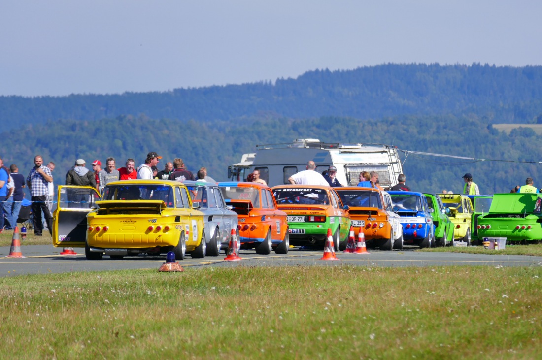 Foto: Martin Zehrer - Prinzen-Treffen <br />
<br />
Flugplatz-Slalom des MSC-Sophiental. Bestes Wetter, top Teilnehmer, fairer Motorsport Nähe Bindlach! 