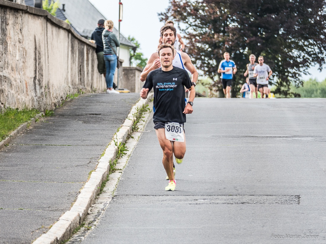 Foto: Martin Zehrer - Nofi-Lauf 2017: Start am Stadtplatz und Ziel beim Siemens... 5,9 Kilometer durch Kemnath und rund herum. Mehr als 8000 Teilnehmer fanden sich in Kemnath zusammen um die S 