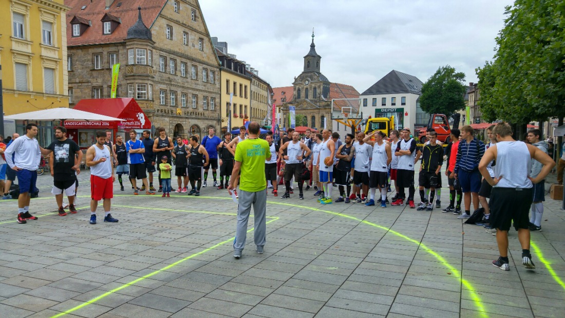 Foto: Martin Zehrer - Besketball-Stadtmeisterschaft in Bayreuth...<br />
<br />
Die Ruhe vor dem Sturm... 