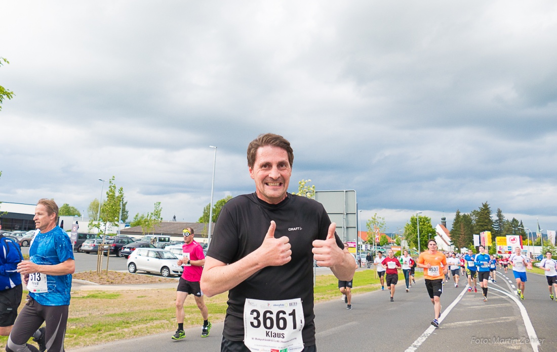 Foto: Martin Zehrer - Nofi-Lauf 2017: Start am Stadtplatz und Ziel beim Siemens... 5,9 Kilometer durch Kemnath und rund herum. Mehr als 8000 Teilnehmer fanden sich in Kemnath zusammen um die S 