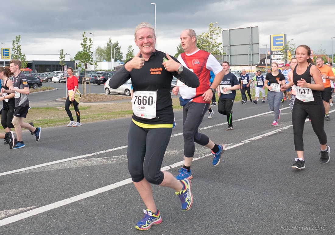 Foto: Martin Zehrer - Nofi-Lauf 2017: Start am Stadtplatz und Ziel beim Siemens... 5,9 Kilometer durch Kemnath und rund herum. Mehr als 8000 Teilnehmer fanden sich in Kemnath zusammen um die S 