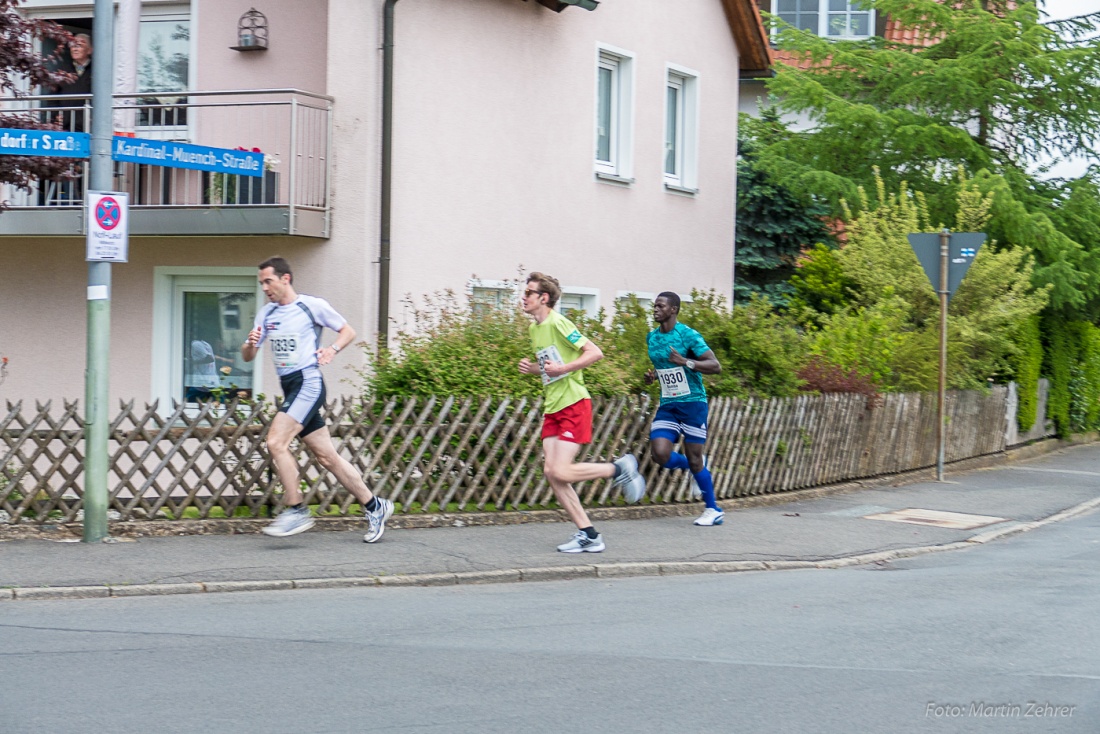 Foto: Martin Zehrer - Nofi-Lauf 2017: Start am Stadtplatz und Ziel beim Siemens... 5,9 Kilometer durch Kemnath und rund herum. Mehr als 8000 Teilnehmer fanden sich in Kemnath zusammen um die S 