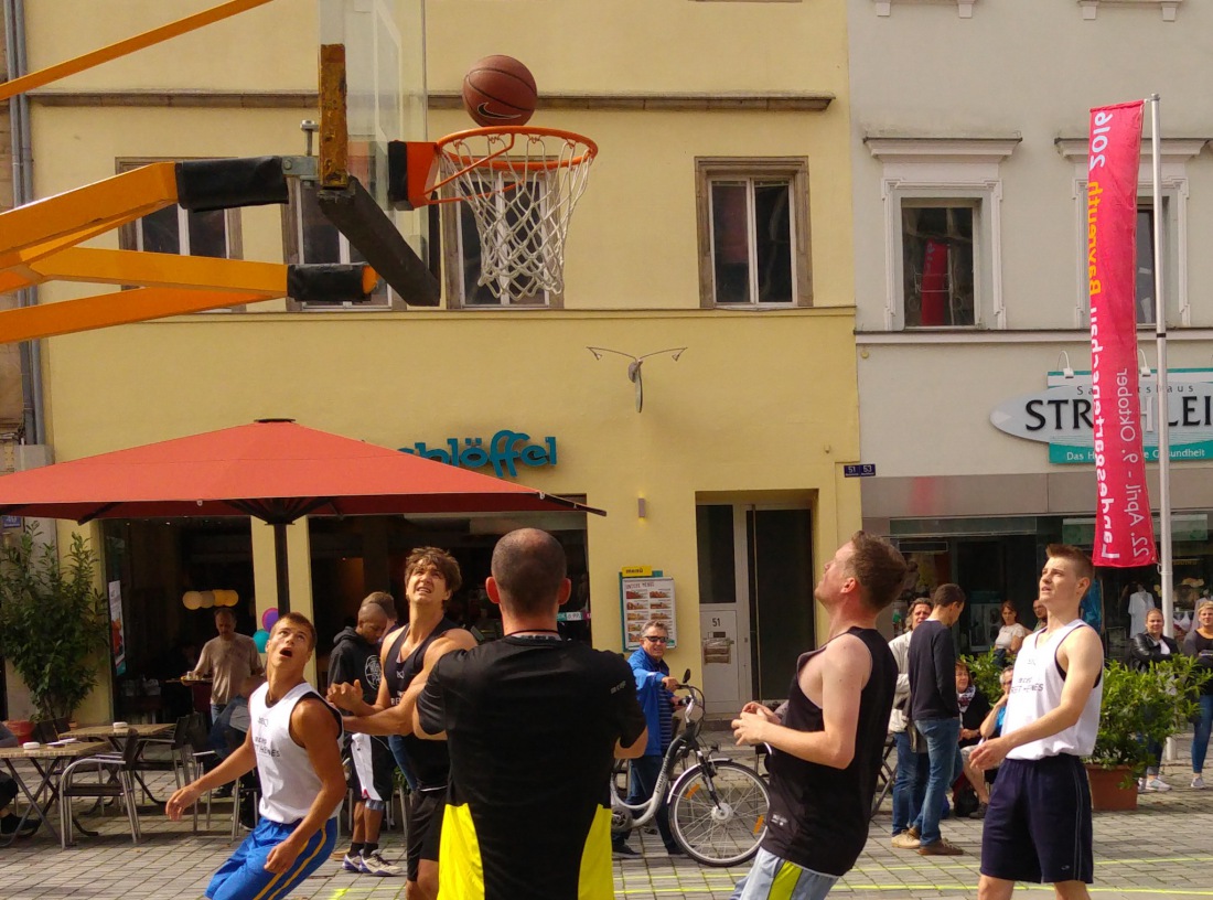 Foto: Martin Zehrer - Samstag, 13. August 2016 - Bayreuther Stadtmeisterschaft in Basketball wird zur Innen-Stadt-Meisterschaft ;-) 