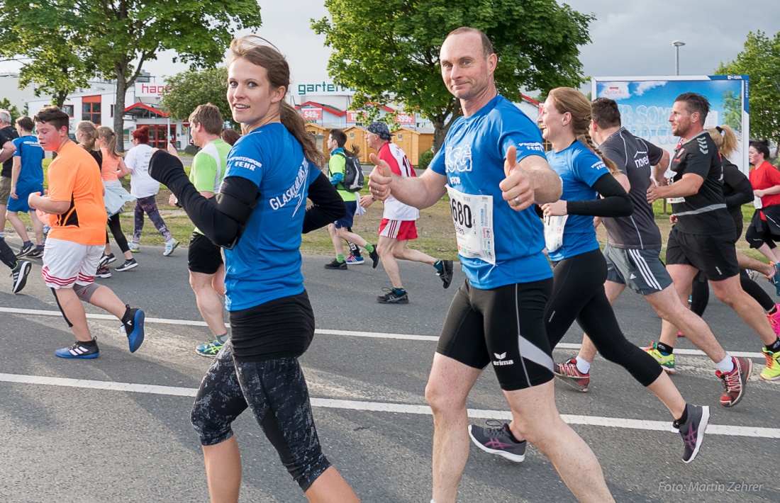 Foto: Martin Zehrer - Nofi-Lauf 2017: Start am Stadtplatz und Ziel beim Siemens... 5,9 Kilometer durch Kemnath und rund herum. Mehr als 8000 Teilnehmer fanden sich in Kemnath zusammen um die S 