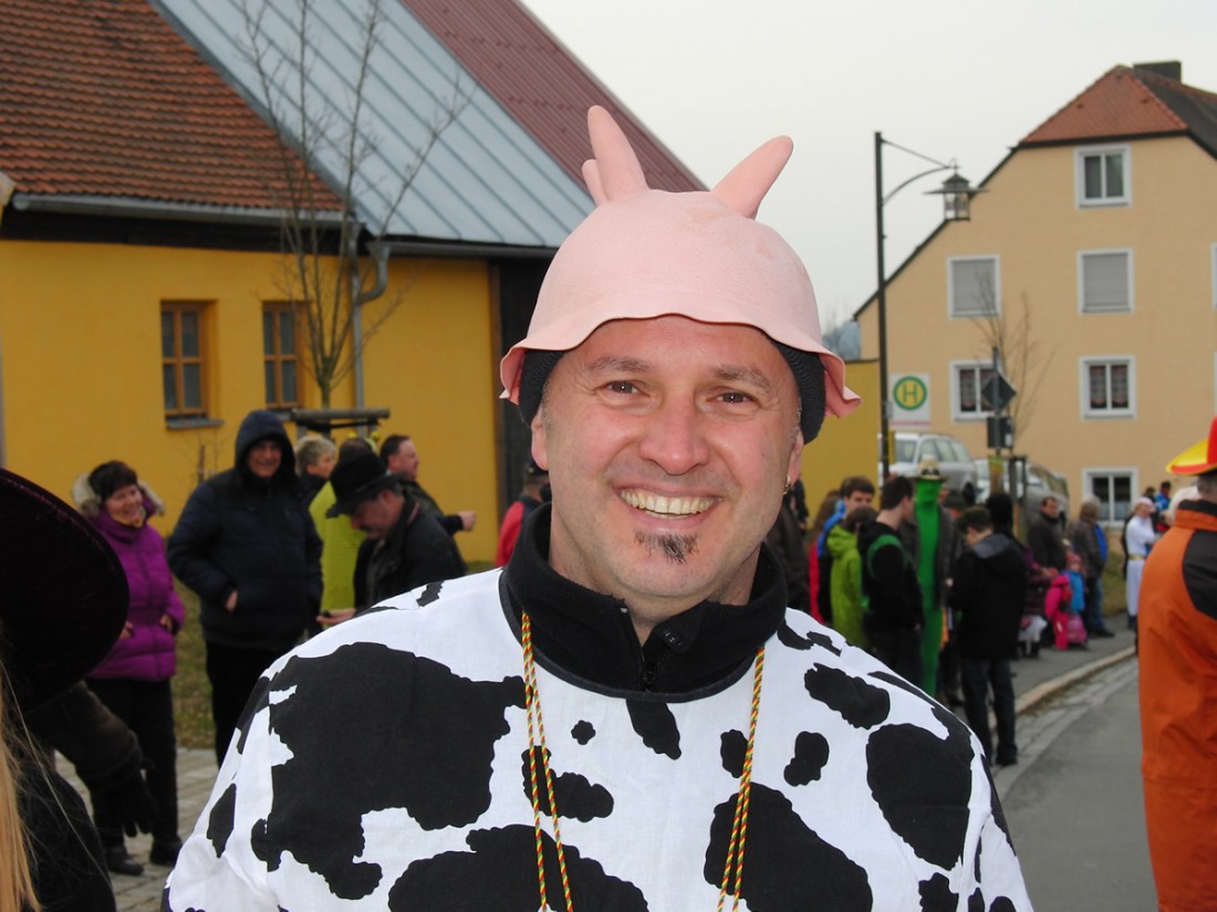 Foto: Martin Zehrer - Die Kuh - Faschingszug Waldeck  