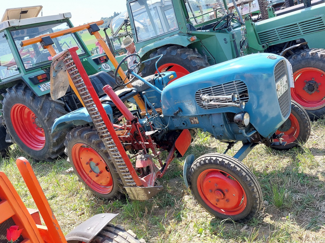 Foto: Martin Zehrer - Einmalige Oldtimer-Exemplare konnte man auf dem Oldtimertreffen in Oberwappenöst bestaunen.  