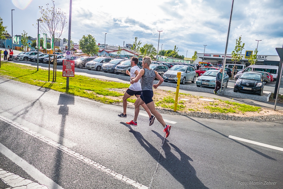 Foto: Martin Zehrer - Nofi-Lauf 2017: Start am Stadtplatz und Ziel beim Siemens... 5,9 Kilometer durch Kemnath und rund herum. Mehr als 8000 Teilnehmer fanden sich in Kemnath zusammen um die S 