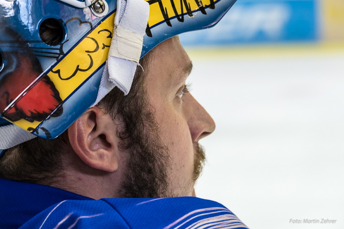 Foto: Martin Zehrer - Hinter den Kulissen...<br />
<br />
Die Blue Devils gewinnen den Vorbereitungsauftakt vor über 1000 Fans gegen den DEL2-Club Eispiraten Crimmitschau mit 5:4 nach Penaltyschießen!<br />
 