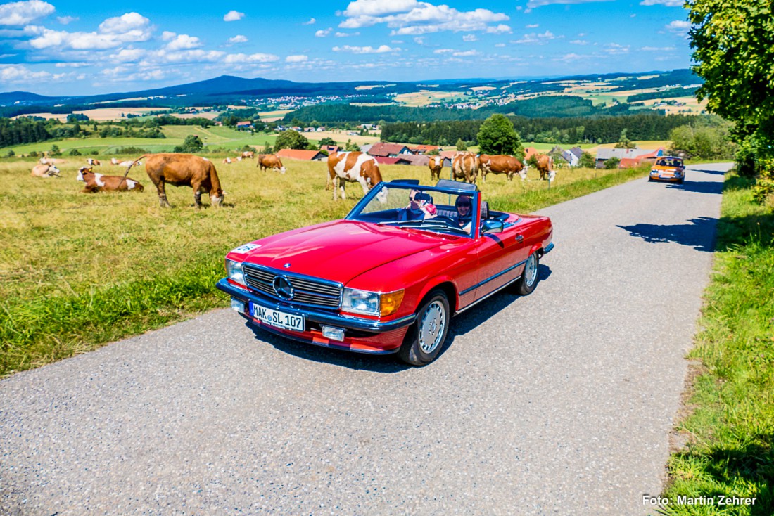 Foto: Martin Zehrer - Ein SL, zei Damen und ein wunderschönes Wetter auf dem Armesberg.  