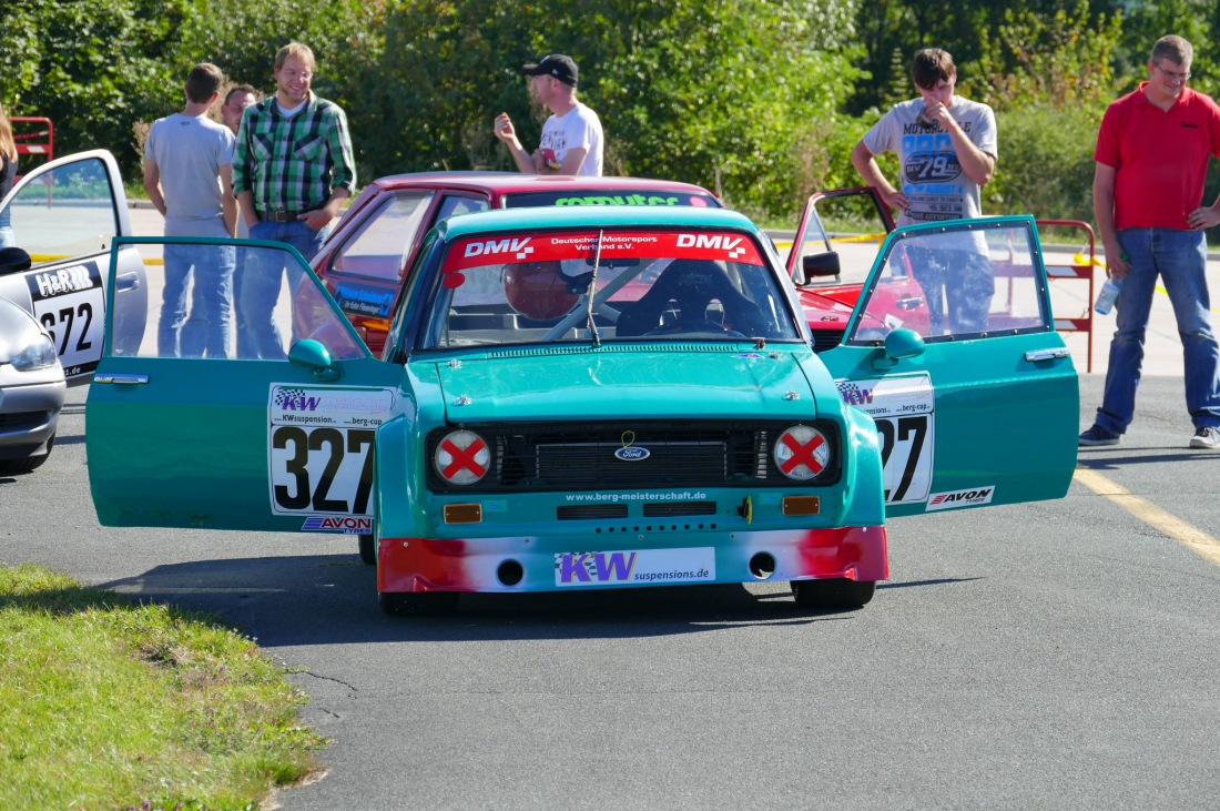 Foto: Martin Zehrer - Ford Escort Renngerät ;-)<br />
<br />
Flugplatz-Slalom des MSC-Sophiental. Bestes Wetter, top Teilnehmer, fairer Motorsport Nähe Bindlach! 