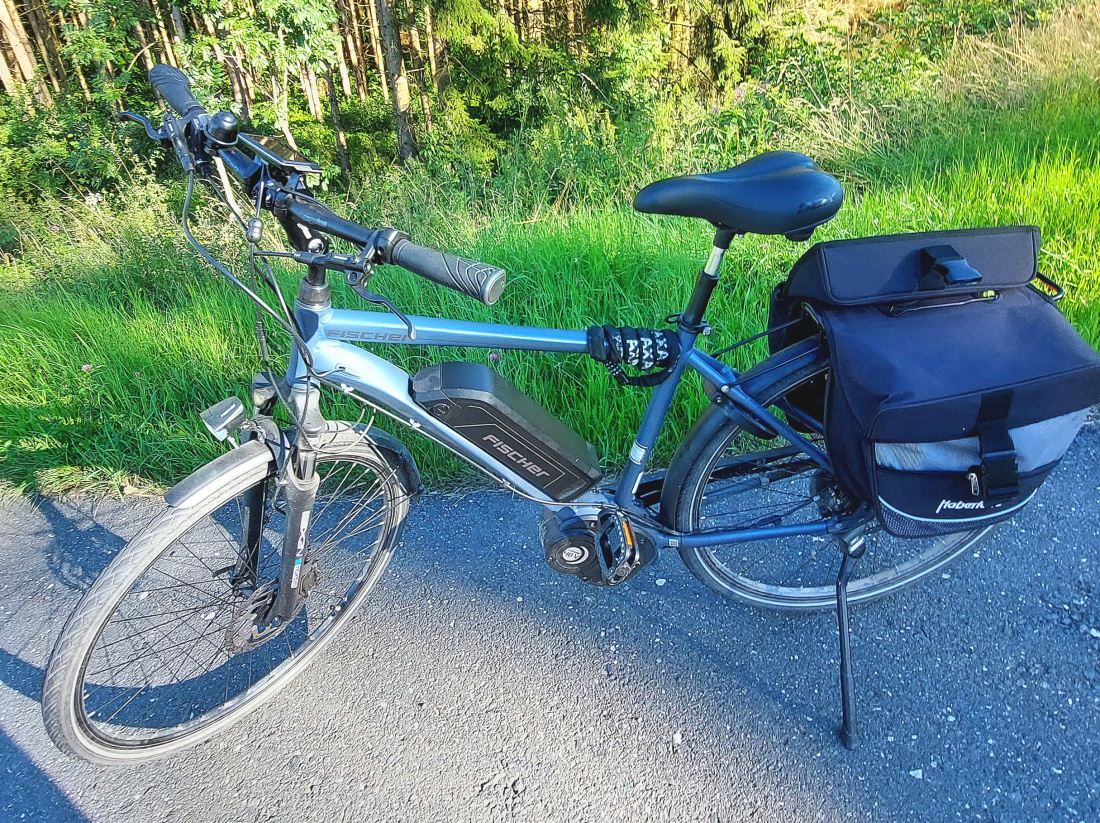 Foto: Martin Zehrer - E-bike... läuft und macht das Streckenfahren etwas leichter ;-)<br />
<br />
Auf dem Weg nach Immenreuth... 