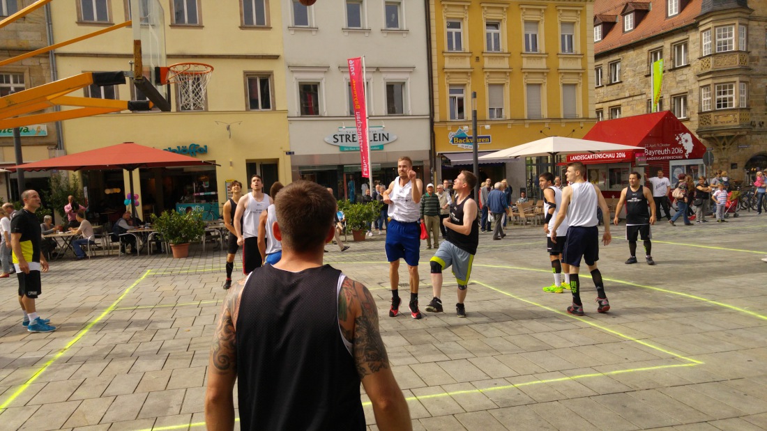 Foto: Martin Zehrer - Samstag, 13. August 2016 - Bayreuther Stadtmeisterschaft in Basketball wird zur Innen-Stadt-Meisterschaft ;-) 