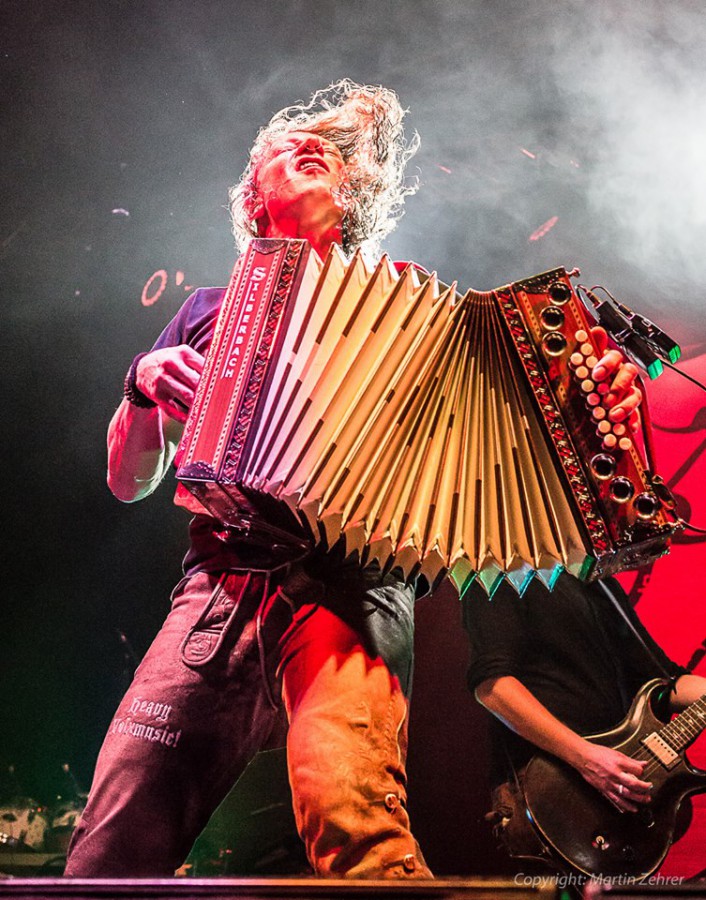 Foto: Martin Zehrer - Der Domml von den Troglauer Buam. Heavy Volxmusic... Stimmung, Sound und geniale Bühnenshow 