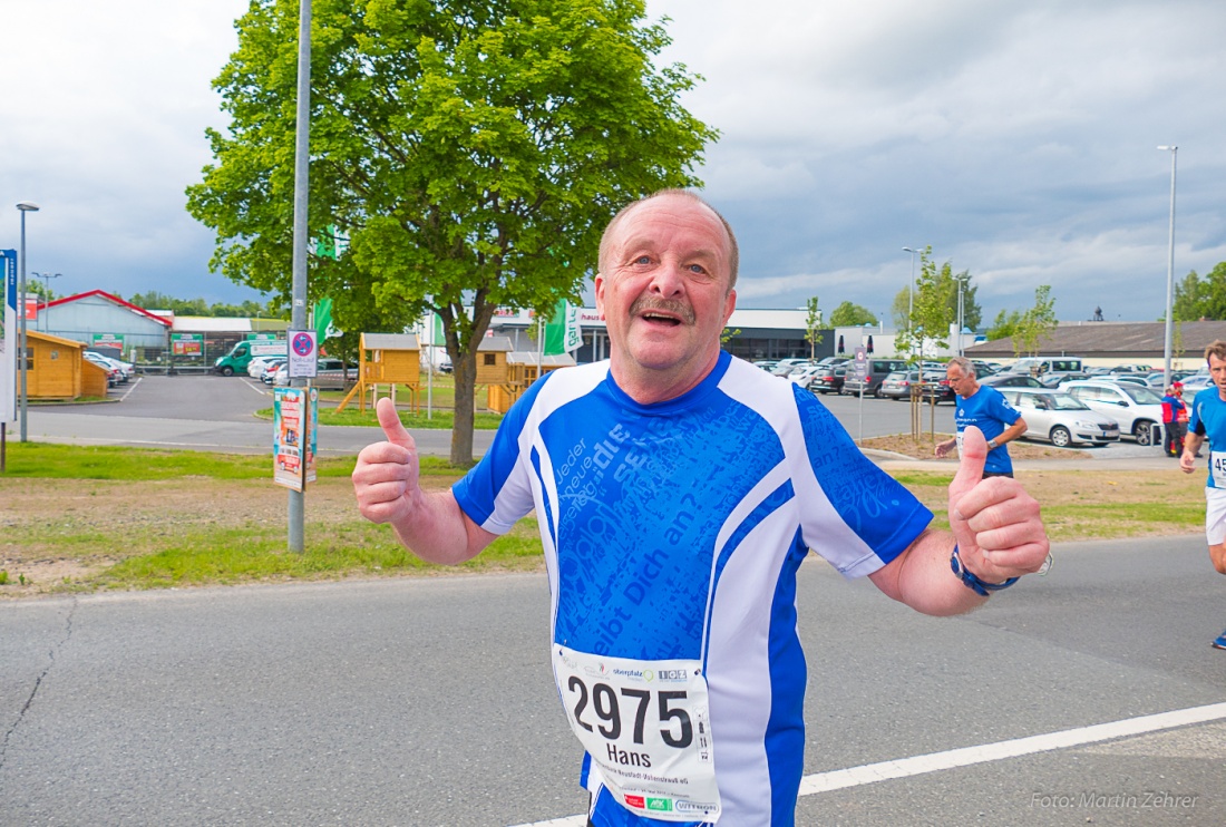 Foto: Martin Zehrer - Nofi-Lauf 2017: Start am Stadtplatz und Ziel beim Siemens... 5,9 Kilometer durch Kemnath und rund herum. Mehr als 8000 Teilnehmer fanden sich in Kemnath zusammen um die S 