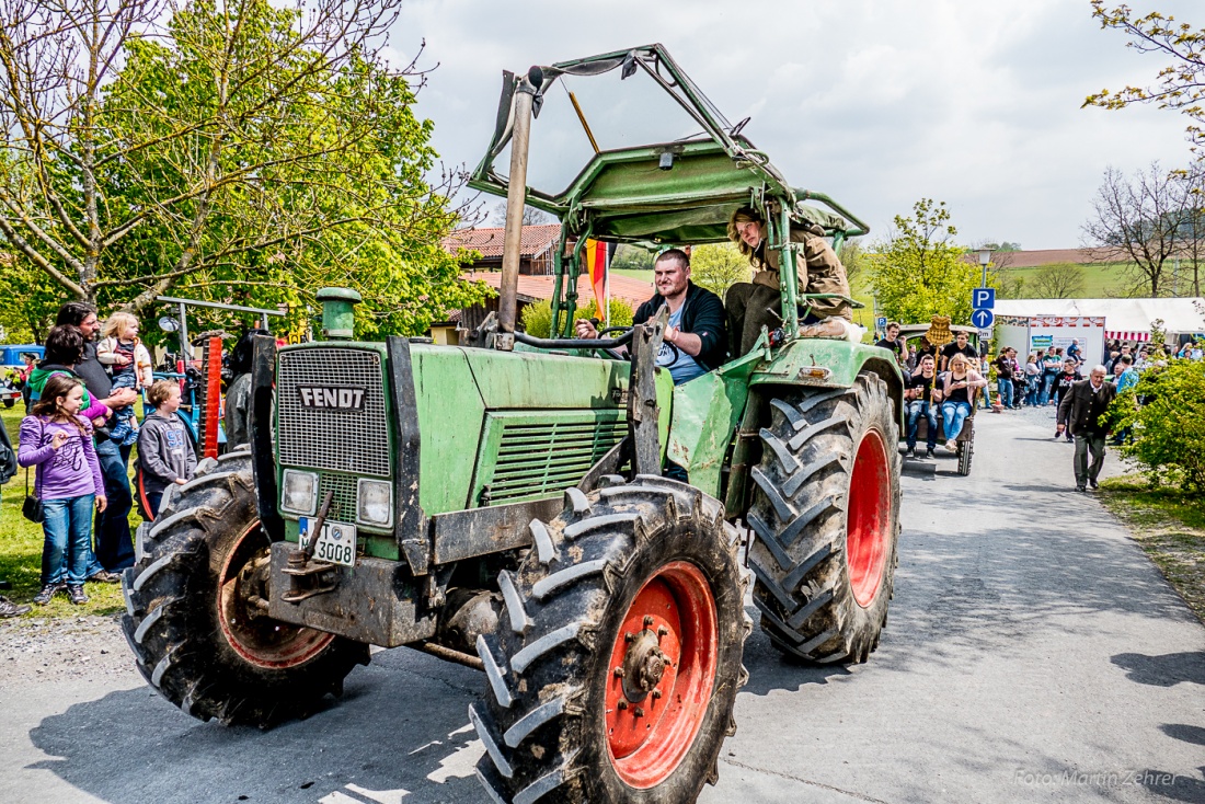 Foto: Martin Zehrer - Bulldogtreffen Kirchenpingarten am 7. Mai 2017: auf gehts zur Rundfahrt mit ca. 300 Traktoren...  