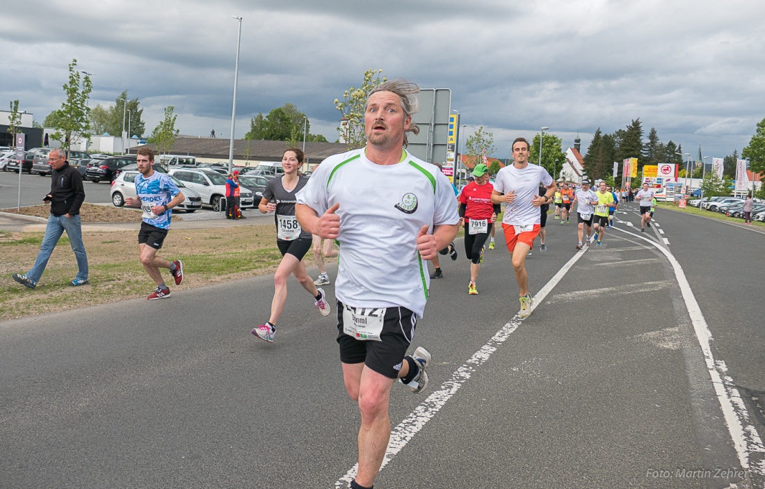 Foto: Martin Zehrer - Nofi-Lauf 2017: Start am Stadtplatz und Ziel beim Siemens... 5,9 Kilometer durch Kemnath und rund herum. Mehr als 8000 Teilnehmer fanden sich in Kemnath zusammen um die S 