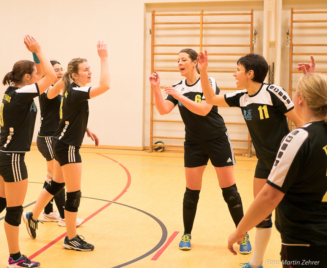 Foto: Martin Zehrer - Motivation, immer wieder... Motivation!!! <br />
<br />
Vorweihnachtlicher Heimspieltag des TUS Neusorg Volleyball 