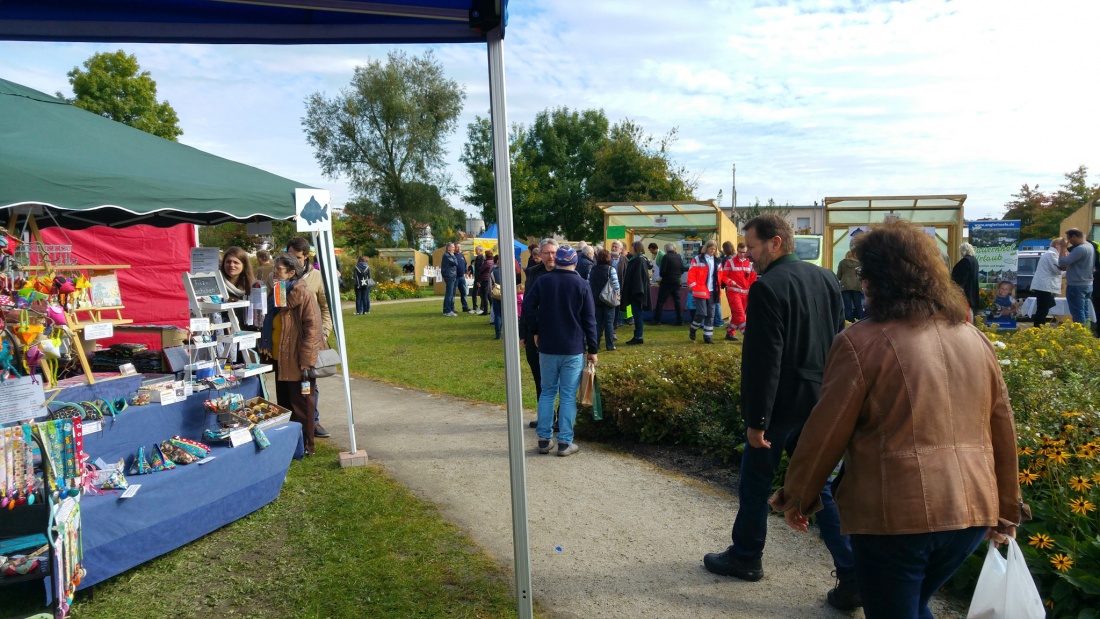 Foto: Martin Zehrer - Eröffnung Erlebniswochen Fisch in Kemnath, das Wetter war herbstlich, aber sehr freundlich. Ein gelungenes Fisch-Fest! 