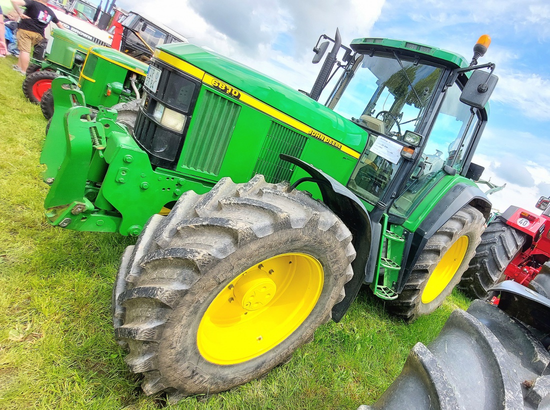 Foto: Martin Zehrer - Ein John Deere Schlepper auf dem Oldtimertreffen an der Kappl.  