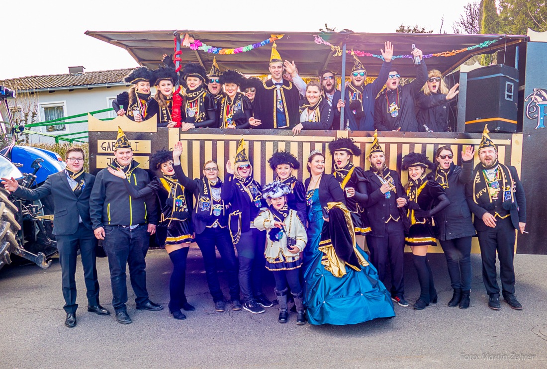 Foto: Martin Zehrer - Fasching in Waldeck 2017... viele Narren, lustiges Volk und Hammer-Wetter :-) 