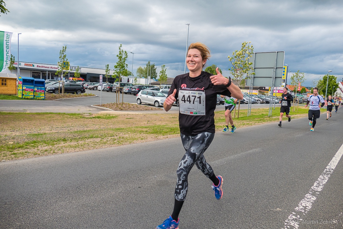 Foto: Martin Zehrer - Nofi-Lauf 2017: Start am Stadtplatz und Ziel beim Siemens... 5,9 Kilometer durch Kemnath und rund herum. Mehr als 8000 Teilnehmer fanden sich in Kemnath zusammen um die S 