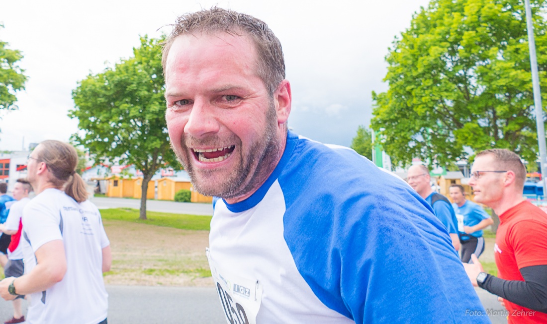 Foto: Martin Zehrer - Yeahhhhhh!!!! :-)<br />
<br />
Nofi-Lauf 2017: Start am Stadtplatz und Ziel beim Siemens... 5,9 Kilometer durch Kemnath und rund herum. Mehr als 8000 Teilnehmer fanden sich in Kemn 