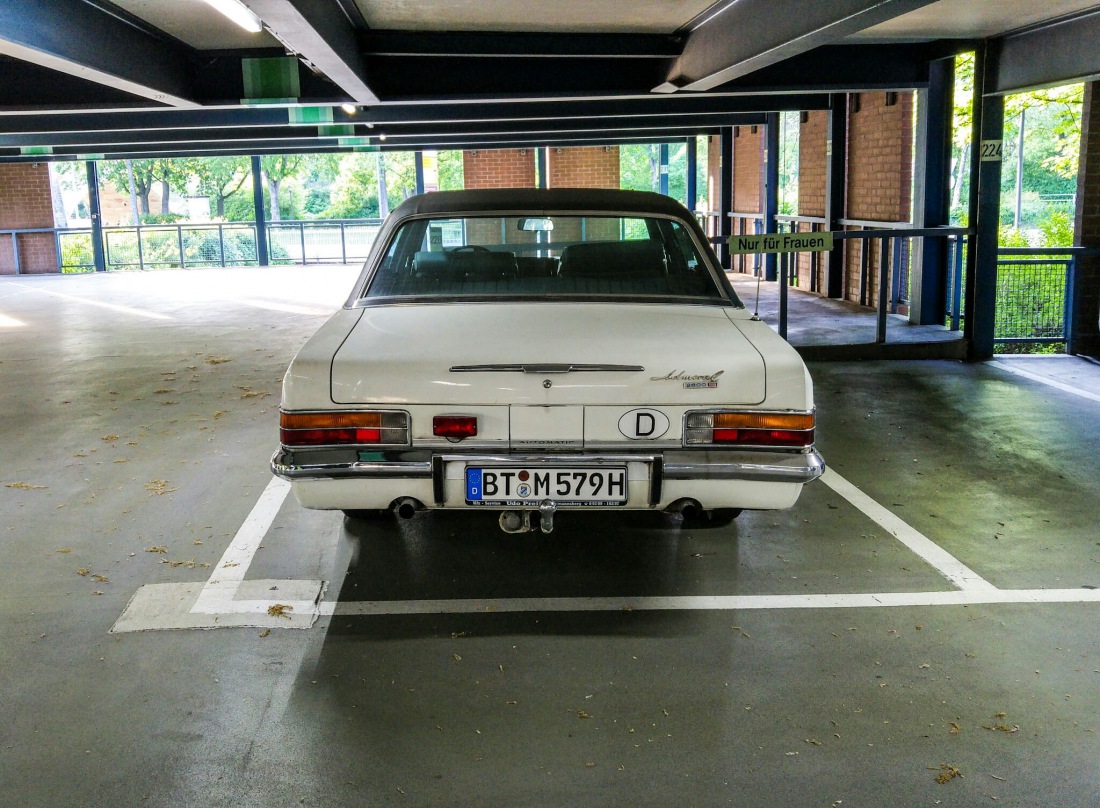 Foto: Martin Zehrer - Kult: Opel Admiral in Bayreuth... 