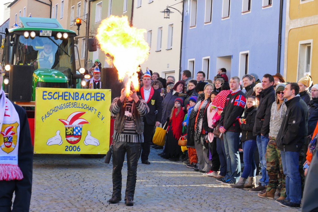 Foto: Martin Zehrer - 44. Faschingszug durch Waldeck am 7. Februar 2016!<br />
<br />
Tanzen, lachen und Gaudi machen ;-)<br />
<br />
Viele Gaudiwagen und unzählige Besucher trafen in Waldeck aufeinander.<br />
Die M 