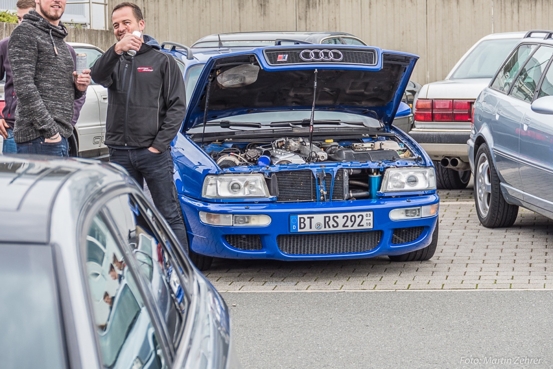 Foto: Martin Zehrer - 650PS - Daumen hoch für den RS2...<br />
<br />
Als Basis für den modifizierten Motor diente der Block eines 2,5 Liter Diesel... 