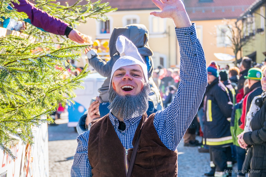 Foto: Martin Zehrer - Fasching in Waldeck 2017... viele Narren, lustiges Volk und Hammer-Wetter :-) 