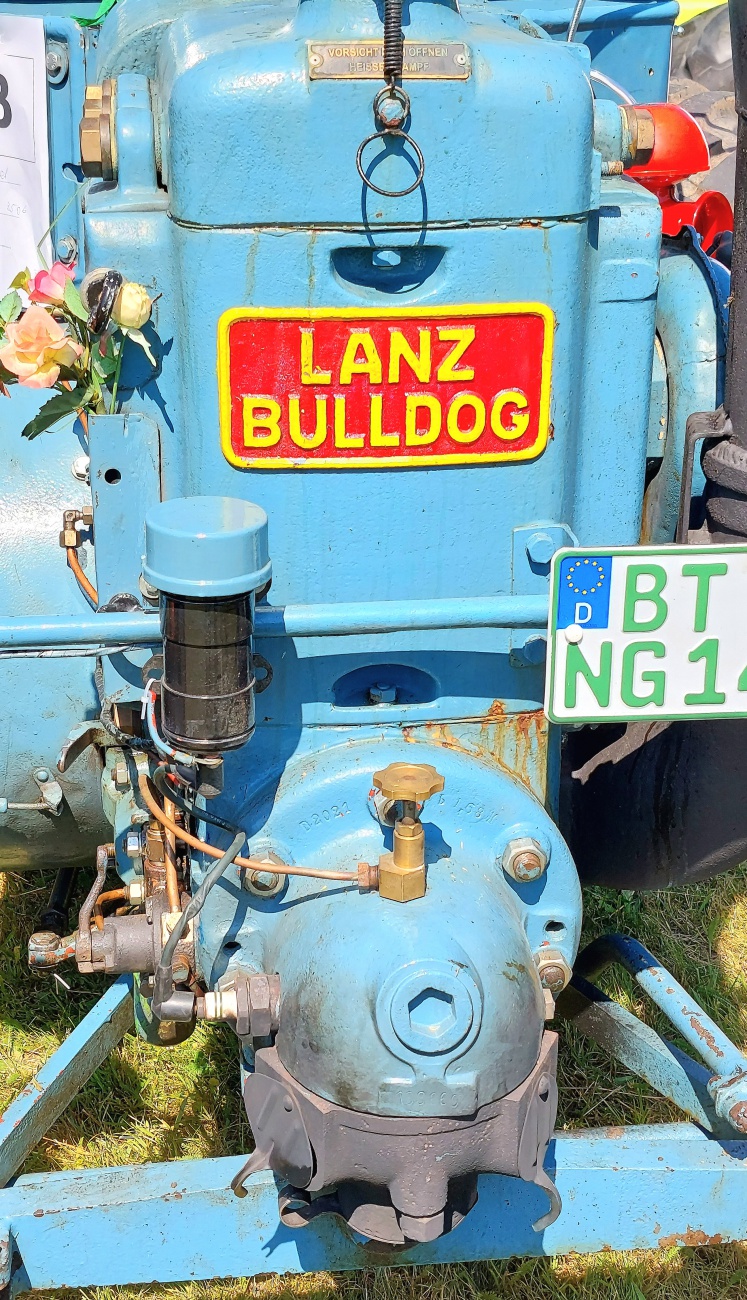 Foto: Martin Zehrer - Markant... ein Lanz Bulldog auf dem Oldtimertreffen in Oberwappenöst.  