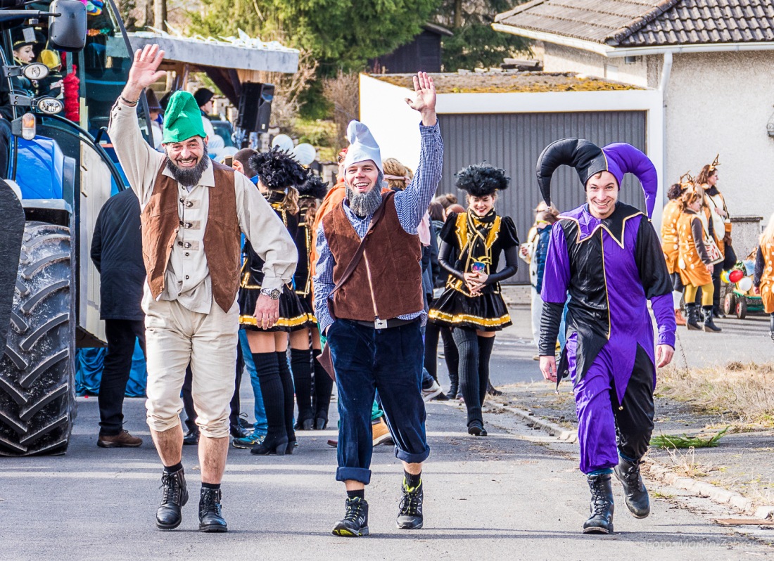 Foto: Martin Zehrer - Fasching in Waldeck 2017... viele Narren, lustiges Volk und Hammer-Wetter :-) 