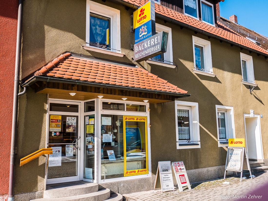 Foto: Martin Zehrer - Die Bäckerei Reichenberger in Waldeck. Soweit ich mich erinnern kann, gibt es diese Bäckerei in Waldeck schon. 