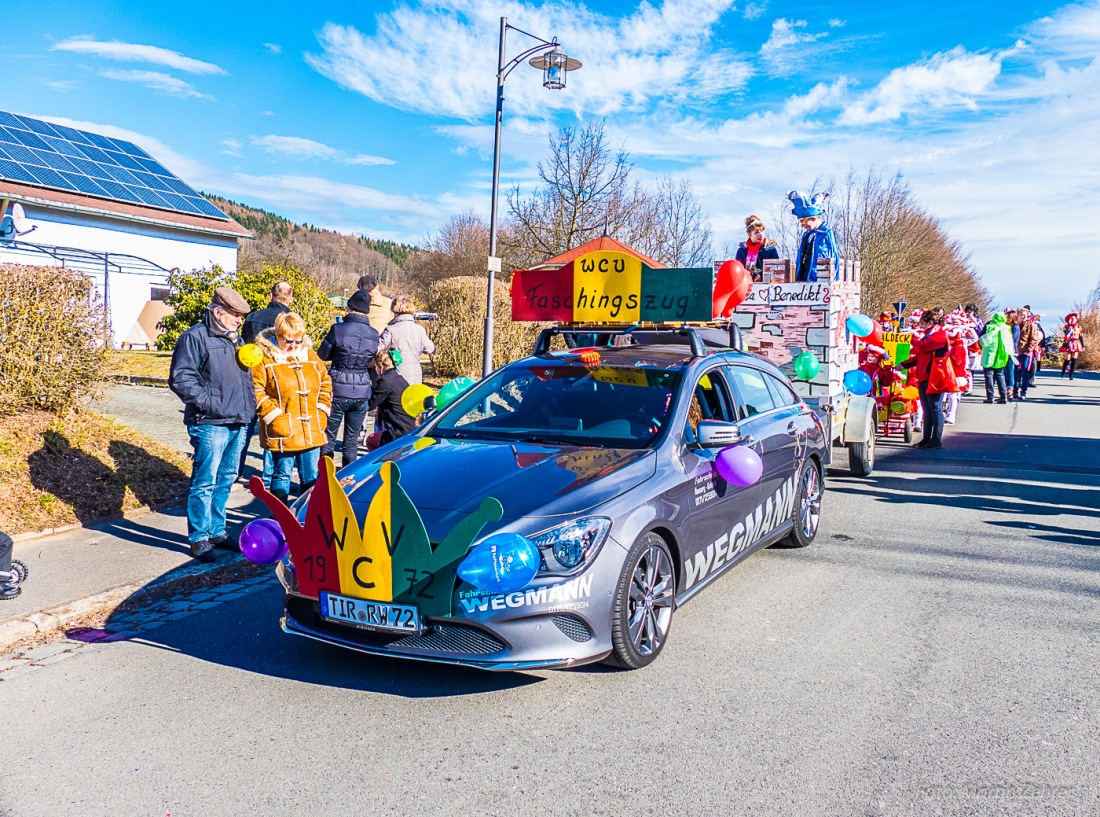 Foto: Martin Zehrer - Fasching in Waldeck 2017... viele Narren, lustiges Volk und Hammer-Wetter :-) 