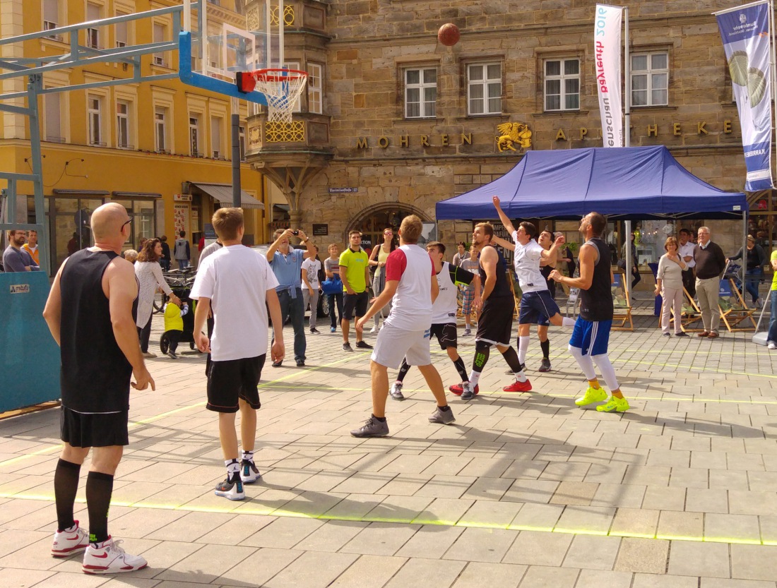 Foto: Martin Zehrer - Samstag, 13. August 2016 - Bayreuther Stadtmeisterschaft in Basketball wird zur Innen-Stadt-Meisterschaft ;-) 