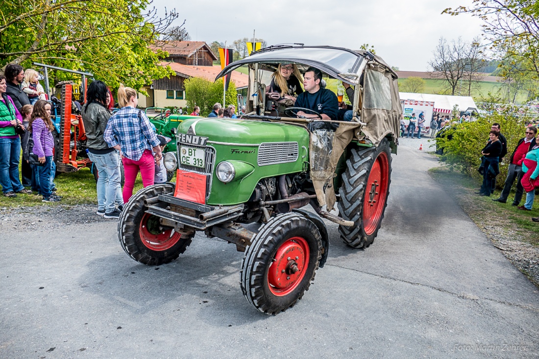 Foto: Martin Zehrer - Bulldogtreffen Kirchenpingarten am 7. Mai 2017: auf gehts zur Rundfahrt mit ca. 300 Traktoren...  