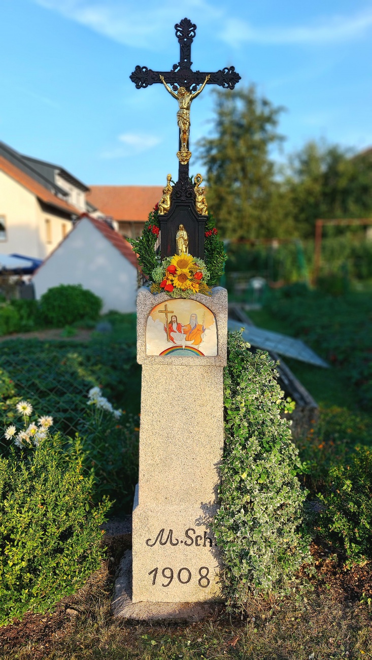 Foto: Martin Zehrer - Zur Feier, 25 Jahre Glockenturm in Godas, wunderschön geschmückt... 